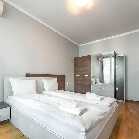 2 Bedroom Near Kabakum Lägenhet Varna