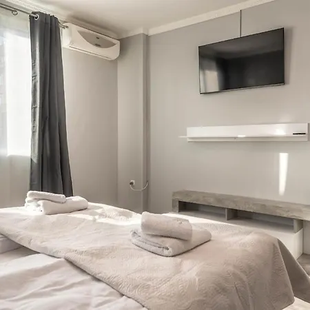 2 Bedroom Near Kabakum * Varna