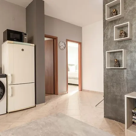 2 Bedroom Near Kabakum Lägenhet Varna