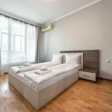 Apartamento 2 Bedroom Near Kabakum Varna