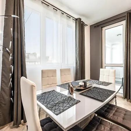 2 Bedroom Near Kabakum Apartament *