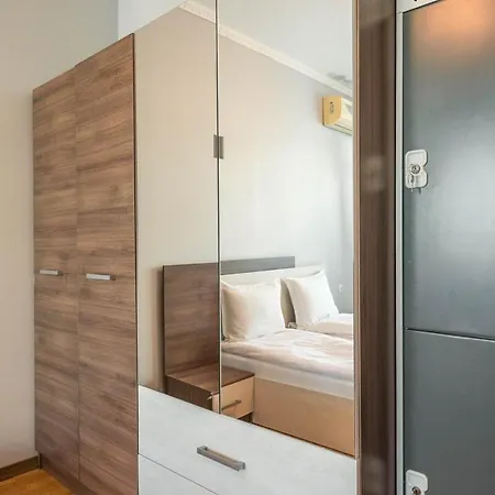 Apartament 2 Bedroom Near Kabakum